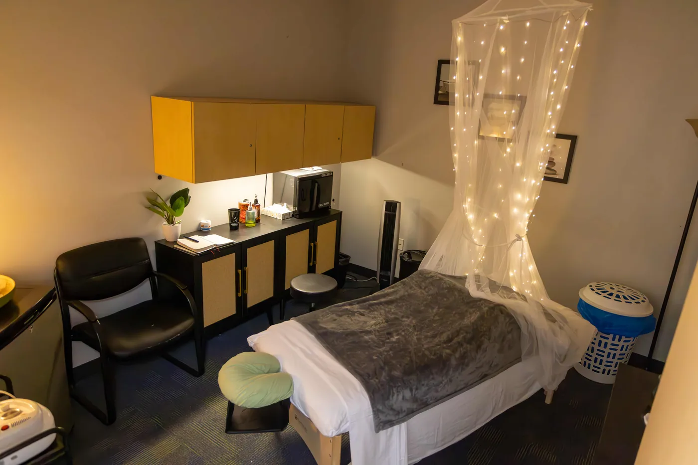 Fit-N-Wise massage room